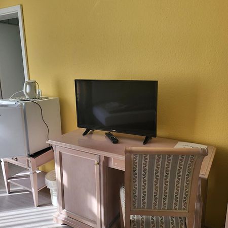 Haus "Beuth" Apartment Бад Елстер Екстериор снимка